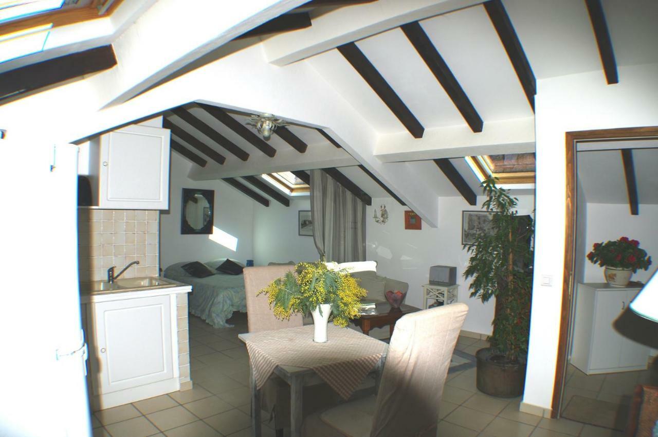 Studio Le Petit Nid D'Amour Meuble Tourisme 3 Etoiles Poggio Santa-Lucia-di-Tallano Exterior foto